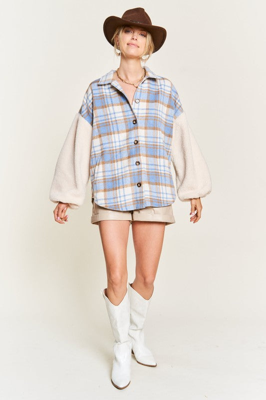 Multi plaid fuzzy sleeve jacket PLUS